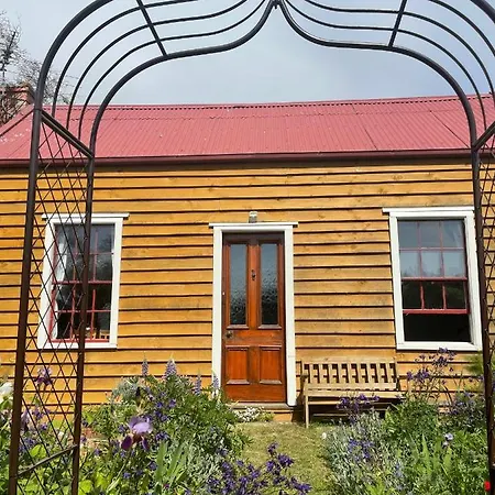 Portobello Settler'S Cottage Exterior photo
